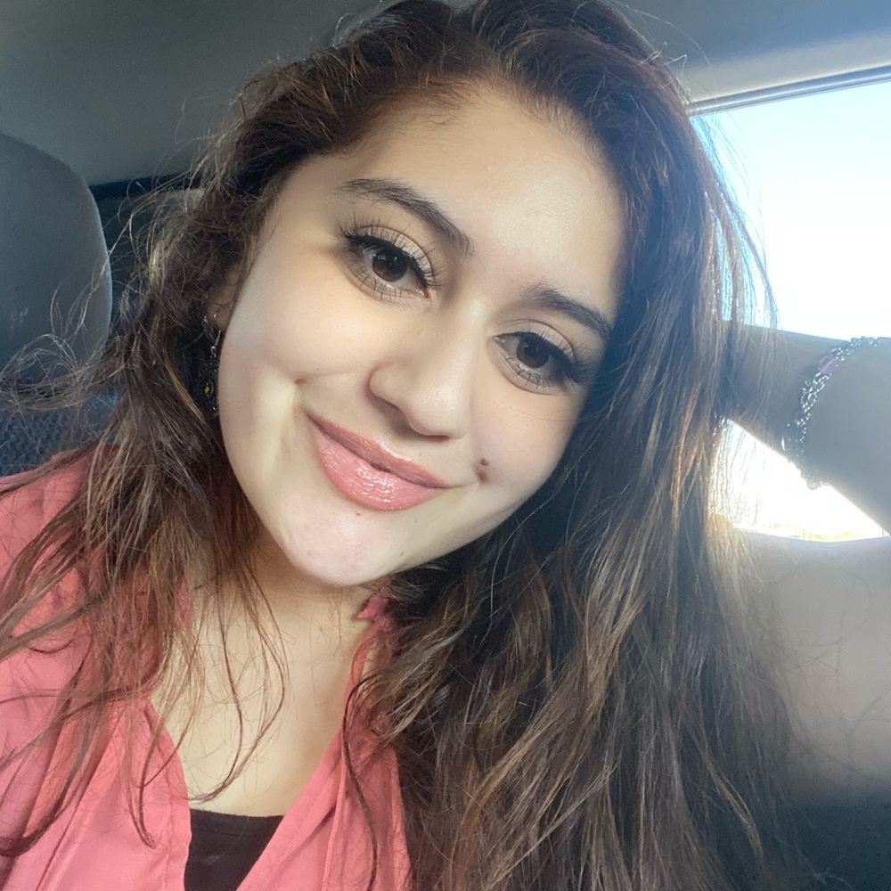 Meet your Posher, Liana